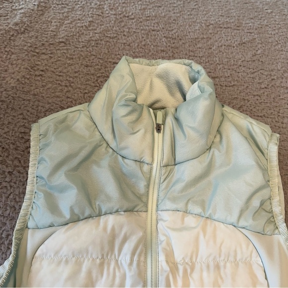 Lululemon Down For It All Vest Delicate Mint Womens 6 - Picture 3 of 10